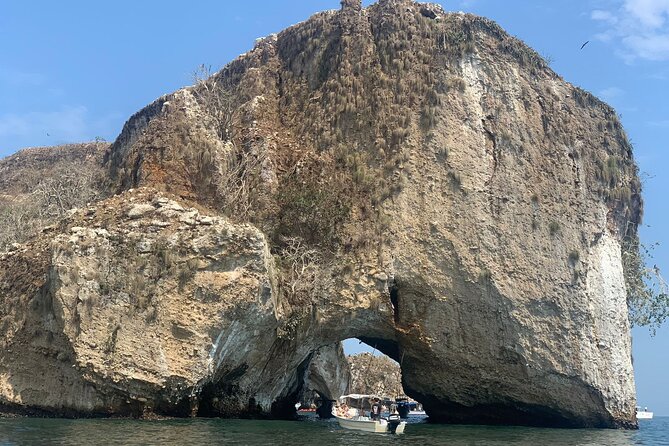 Private Snorkeling Trip at Los Arcos & Majahuitas, South of Puerto Vallarta Bay - Use of Life Vest