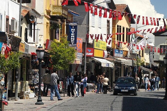 Private Transfers İZmir City or Adnan Menderes Airport To/From ÇeşMe and Alaçatı - Common Questions