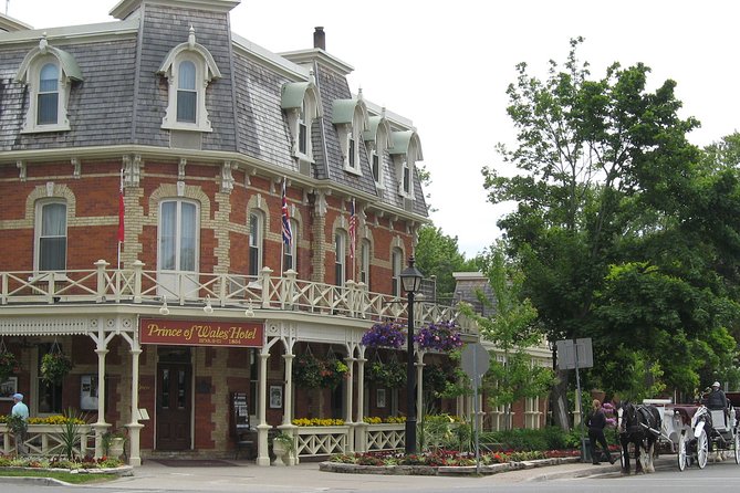 Private Walking Tour of Niagara-on-the-Lake Historic District - Pricing and Booking Details