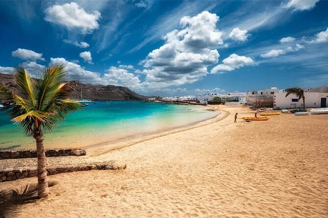 Roundtrip Ferry Transfer to La Graciosa With Free Wifi - Common Questions