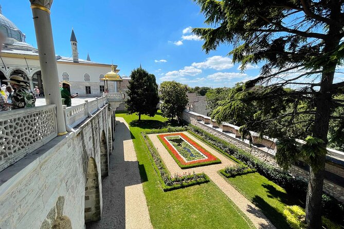 Skip-The-Line Admission Ticket to Topkapi Palace & Harem Section - The Sum Up