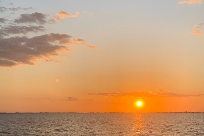 Sunset and Dolphin Tour, Fort Myers Beach and Sanibel Lighthouse - Maximum Number of Travelers