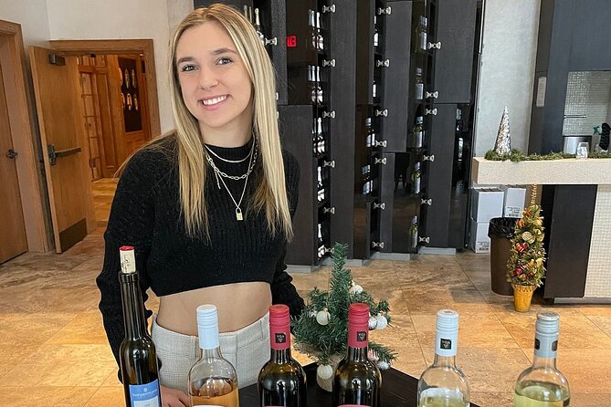Sunset Niagara-On-The-Lake Small Group Wine Tour With Dinner - Winemaking Prowess of Niagara-on-the-Lake