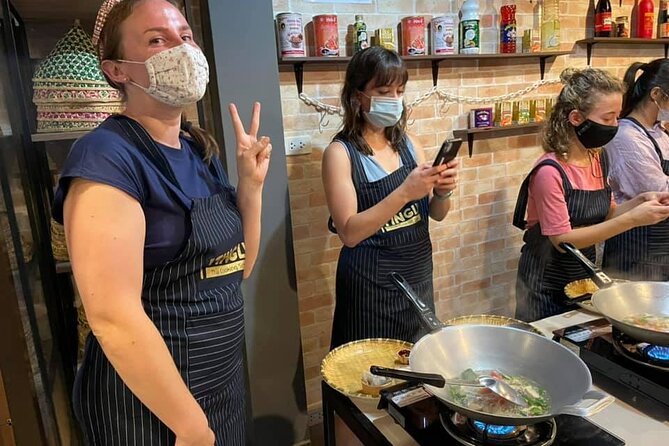 Thai Cooking Class Experience in Bangkok With Tingly Thai Cooking School - Featured Review by Lenie_S