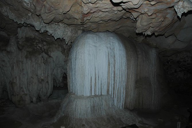 Tham Lod Cave & Pre-Historical Tomb & Bamboo Bridge - Common Questions
