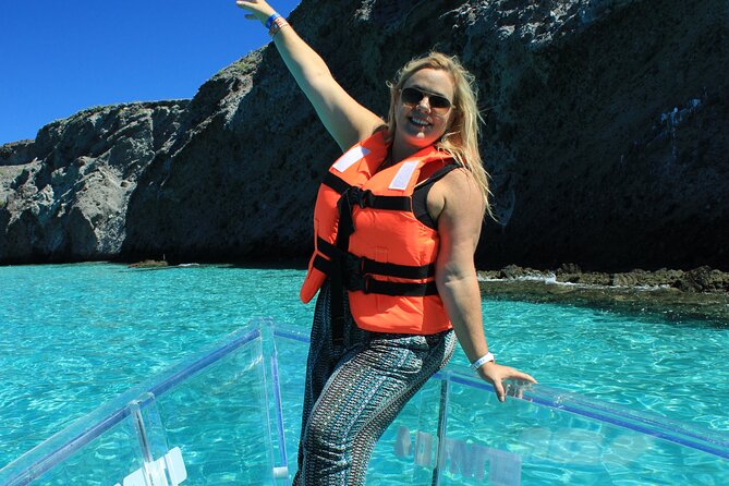 Tours in Cabo to the Arch and Lands End in the Only Clear Boat! - Common Questions