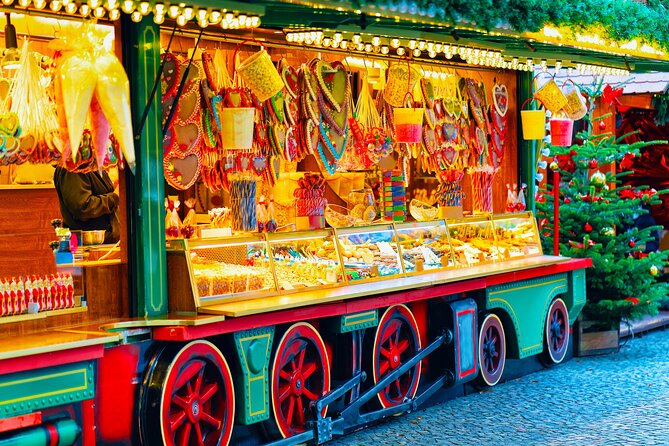 Traditional German Food and Frankfurt Old Town Private Tour - Frankfurts Old Town Highlights