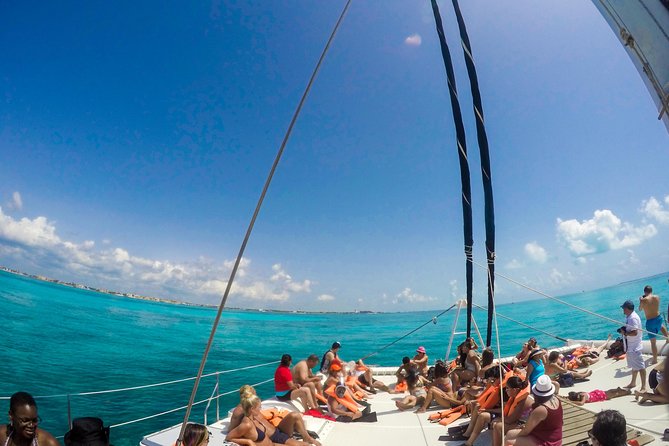 Women's Island Tour by Catamaran From Cancun City - The Sum Up