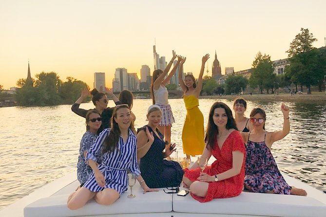 Yacht Tour in Frankfurt for up to 12 Guests - Directions