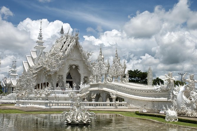 Chiang Rai Private Tour: Oup Kham Museum, White Temple & More - Authentic Northern Thai Dishes and Local Markets