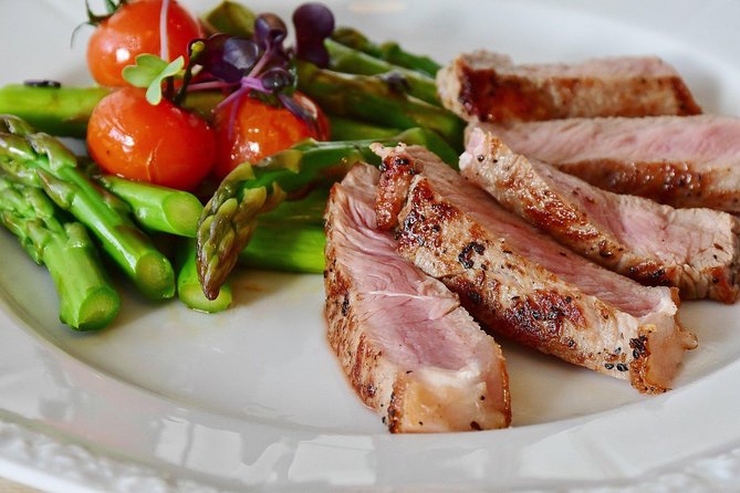 Dubai Adventure : 10 Tastings Delicious Food Private Tour - Traditional Emirati Dishes