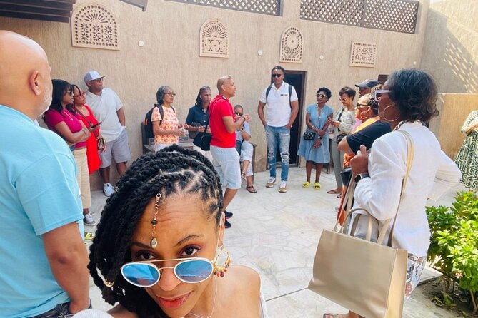 Dubai Walking Tour "Fahidi Area, Dubai Museum, Souks" - Discovering Dubai Museum