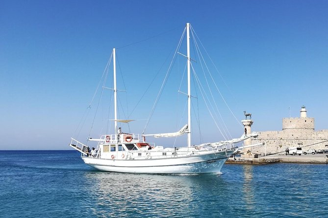 Exclusive Sunset Cruise Live Music, Chefs Menu, Drinks and More! - Questions