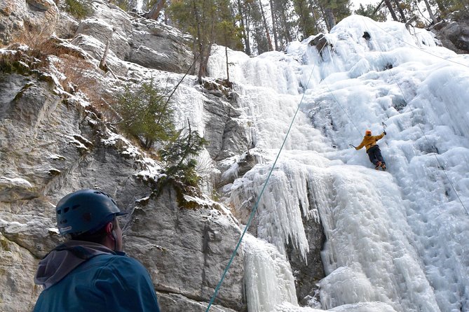 Jasper Ice Climbing Experience - Ice Climbing in Jasper: An Overview