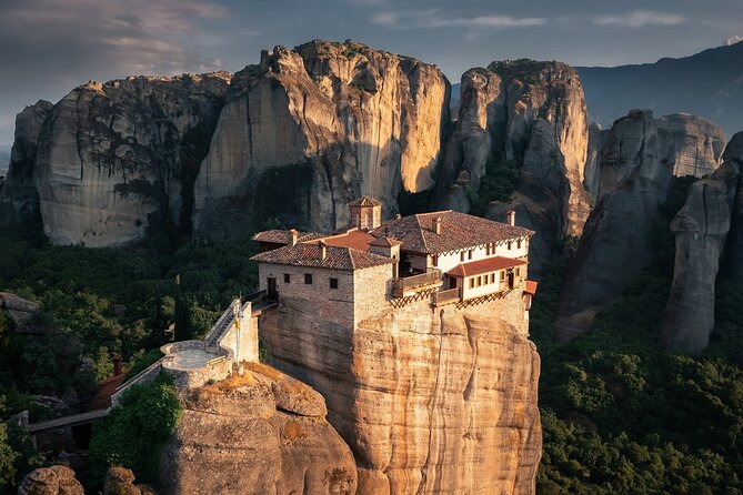 Local Agency - 1 Day by Train Thessaloniki to Meteora in English or Spanish - Select Date and Travelers