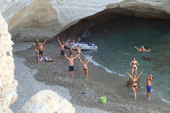 Milos Small-Group Full-Day Cruise With Snorkelling and Lunch - Positive Customer Experiences