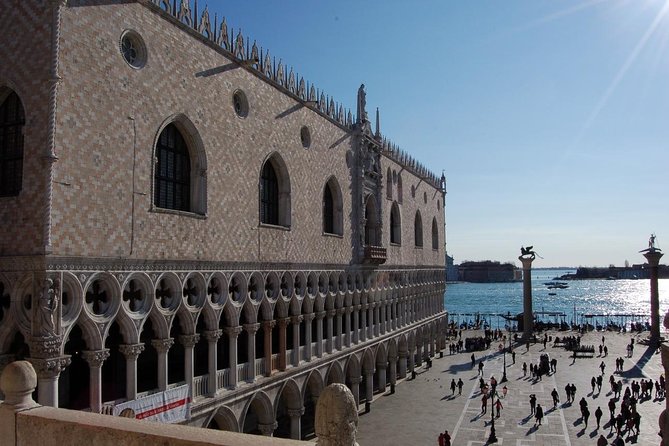 Morning Venice Walking Tour Plus Doges Palace Guided Visit - Meeting and Pickup