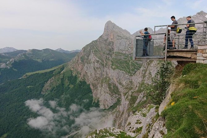 Picos De Europa and Potes Guided Tour From Santander - Common Questions