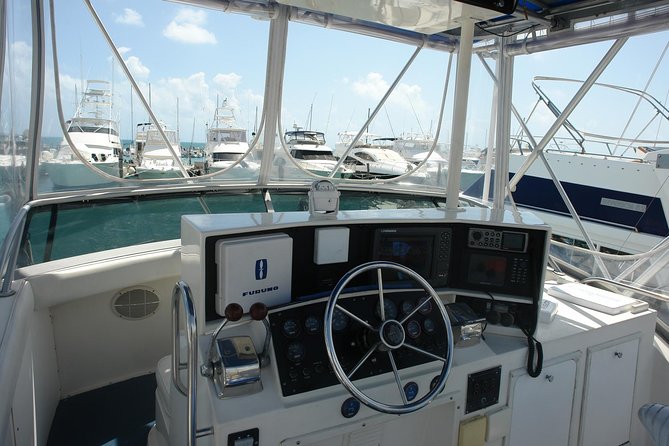 Private Air-Conditioned Fishing Rental in Cancun (up to 9) - The Sum Up