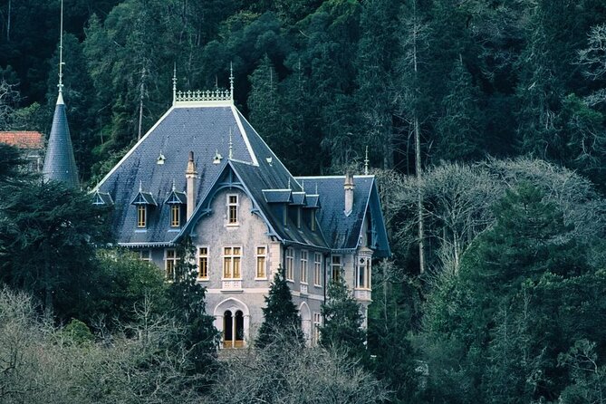 Royal Walk Through Sintra: Between Palaces and Mystical Nature - Essential Items to Bring for a Royal Walk in Sintra