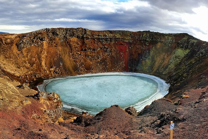 Small-Group Golden Circle and Kerid Volcanic Crater Day Trip From Reykjavik - Common Questions