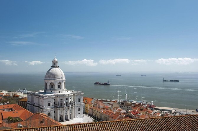 Sunset Sailing Tour in Lisbon on a Luxury Sailing Yacht - Good To Know
