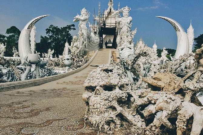 White Temple, Black House Museum and Hot Spring Tour From Chiang Mai - The Sum Up