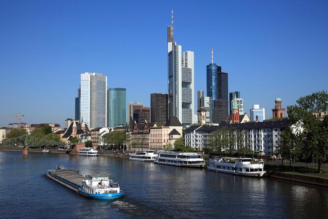 Yacht Tour in Frankfurt for up to 12 Guests - Good To Know