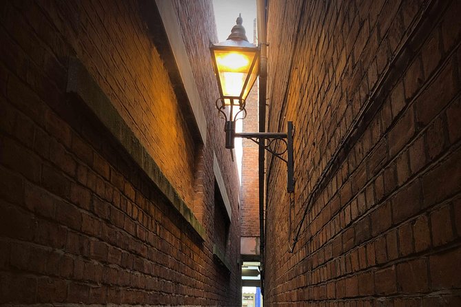 A Fatal Feud – An Immersive Treasure Hunt Murder Mystery – The Secret City