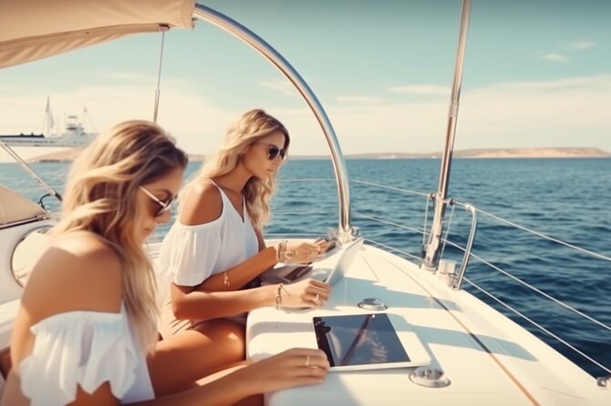 A Royal Voyage : 75 Ft Premium Luxurious Yacht Cruise in Dubai - Cruise Highlights