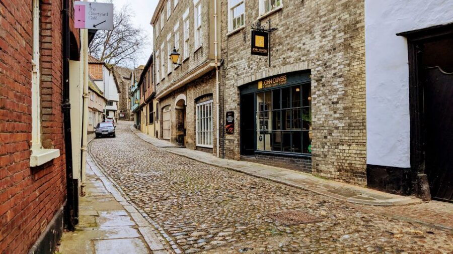 A Stranger in Norwich: City Exploration Game - Good To Know