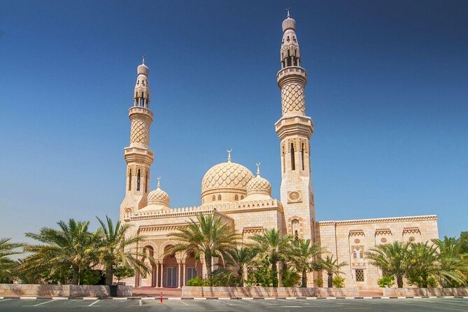 A Visit to Quranic Park & Jumeirah Mosque With Transfer - Good To Know