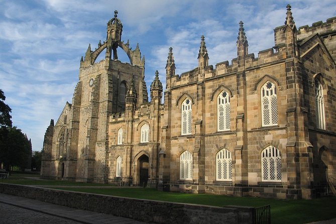 Aberdeen Airport/Train/Harbour Transfer & Private Guided Tour