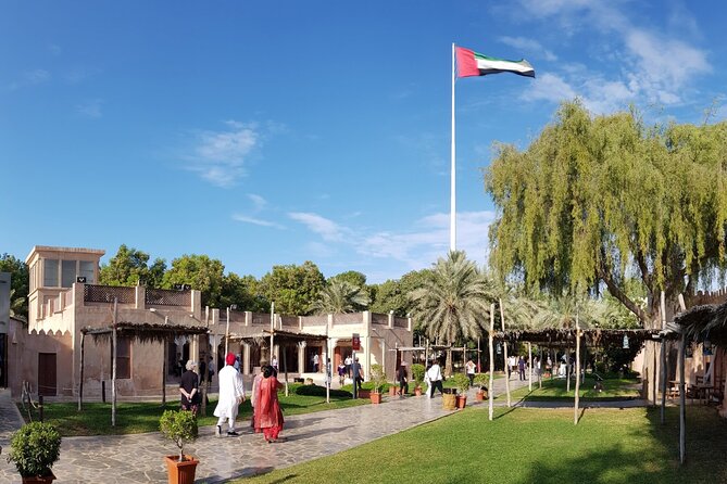 Abu Dhabi Private City Tour - Date and Travelers