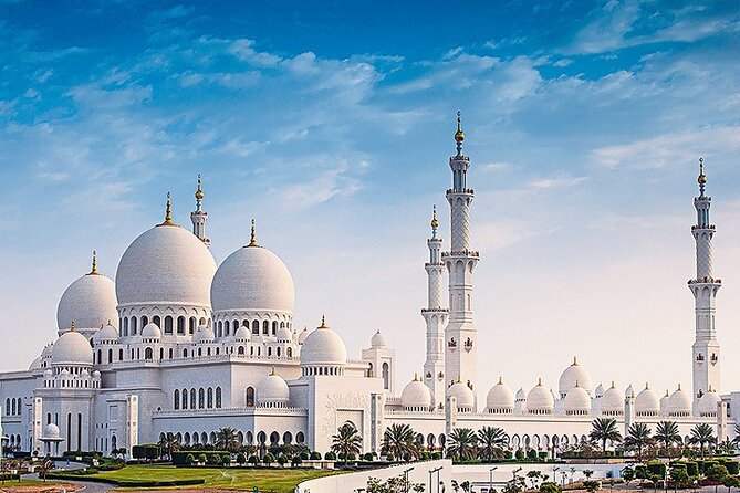 Abu Dhabi Tour From Dubai With International Buffet Lunch at Emirates Palace