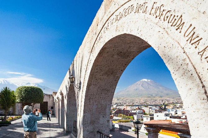 Afternoon : Arequipa City Tour With Santa Catalina Monastery