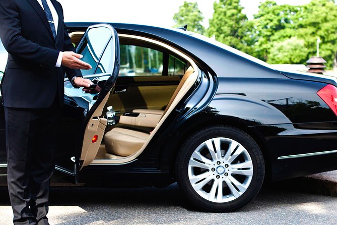 Airport Pick up and Transfer From Danang Airport to Hoian