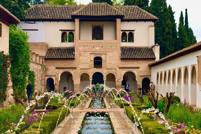 Alhambra Private Tour From Motril: Con Transporte Y Entradas Sin Hacer Cola - Tour Details