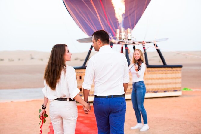 Amazing Dubai Beautiful Desert By Hot Air Balloon & ( Falcon Show ) - Good To Know