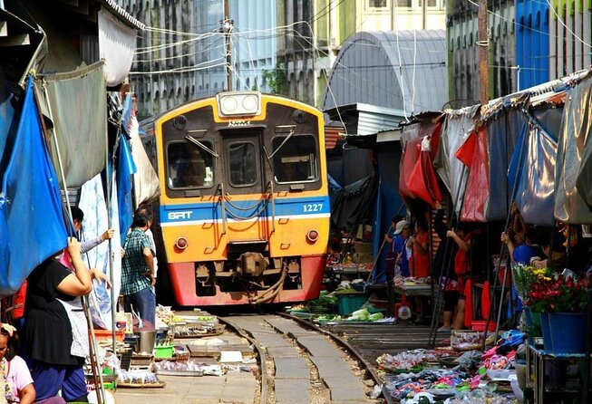 Amphawa Floating Market Tour With Maeklong Railway Market - Good To Know