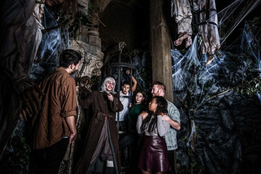 Amsterdam: Amsterdam Dungeon Entrance Ticket - Good To Know