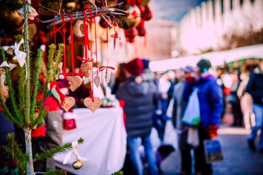Amsterdam: Christmas Lights and Festive Delights - Good To Know