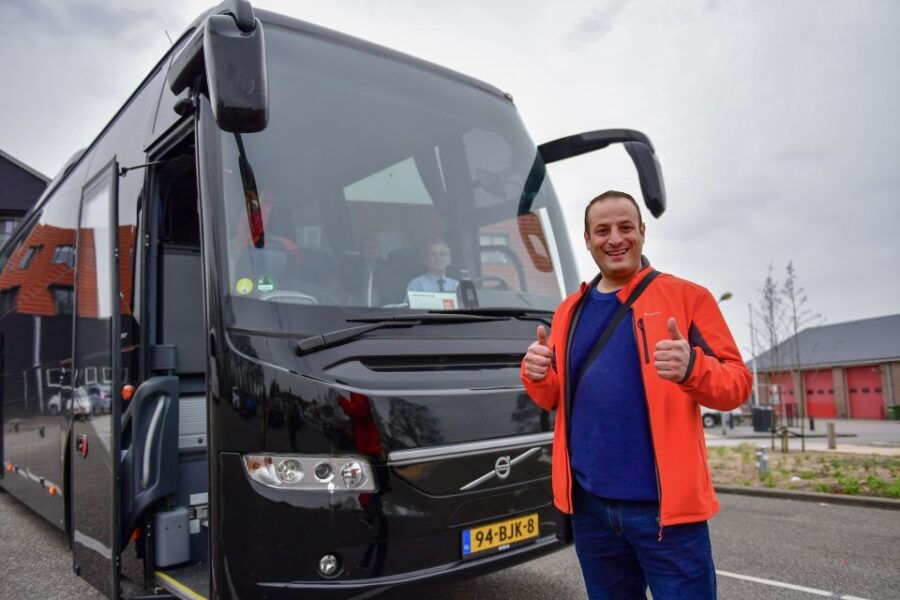 Amsterdam: Giethoorn and Zaanse Schans Windmills Day Tour - Good To Know