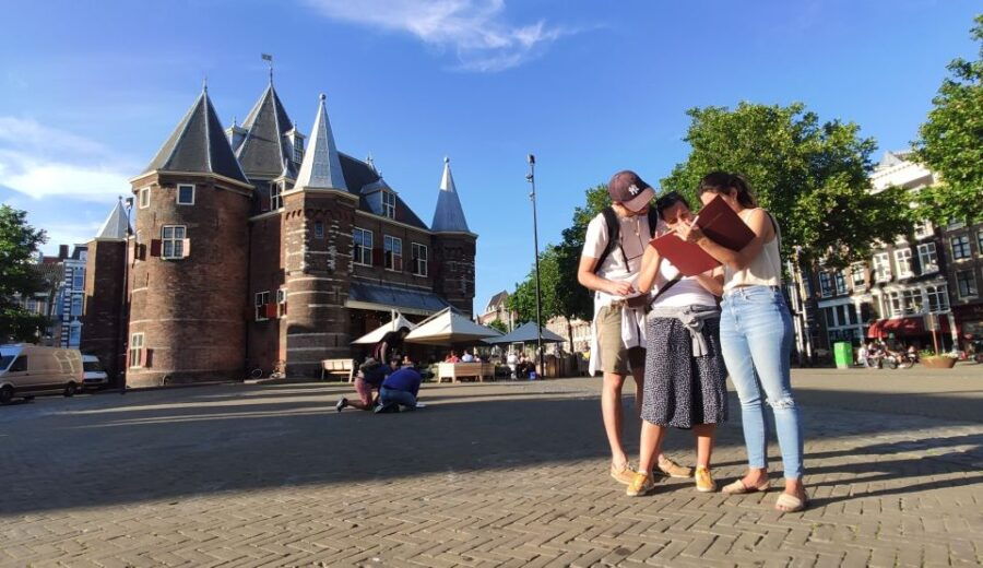 Amsterdam: Historical Treasure Hunt and Sightseeing Tour - Good To Know
