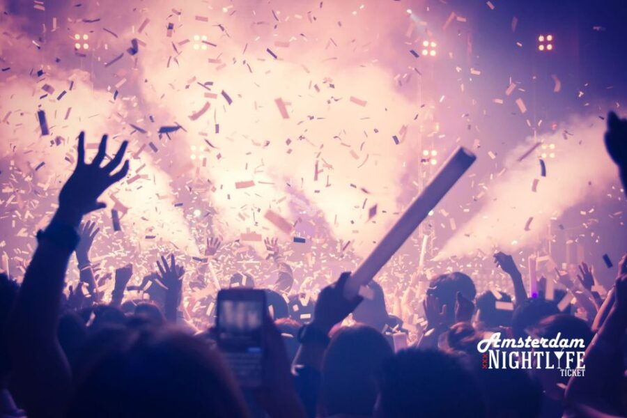 Amsterdam: MACBIKE & Nightclubs Admission Combo W/ Taxi - Good To Know