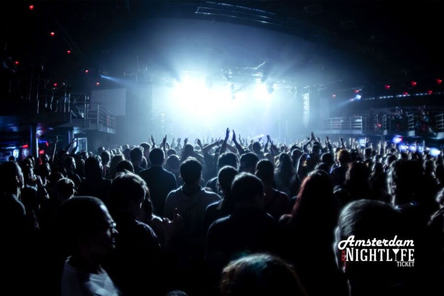Amsterdam: Par Hasard 3-Course Dinner & Nightclub Entry - Good To Know