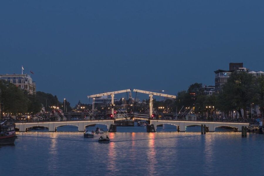 Amsterdam Private Photo Tour With Professional Photographer - Good To Know