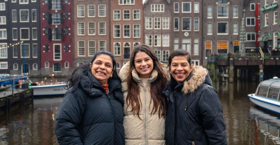 Amsterdam: Professional Photoshoot at Damrak