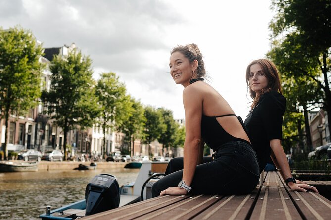 Amsterdam Professional Photoshoot at the Canals - Booking Process and Availability