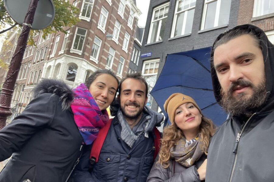 Amsterdam: Romantic Fairytale Outdoor Escape Game - Good To Know